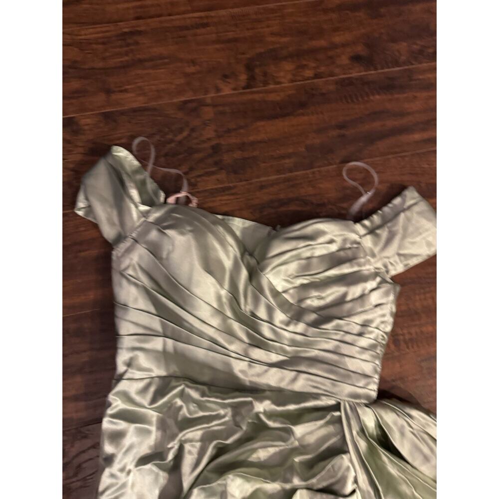 LAVETIR Bridesmaid Dress Sage Stretch Satin - Size 2 - Picture 5 of 11